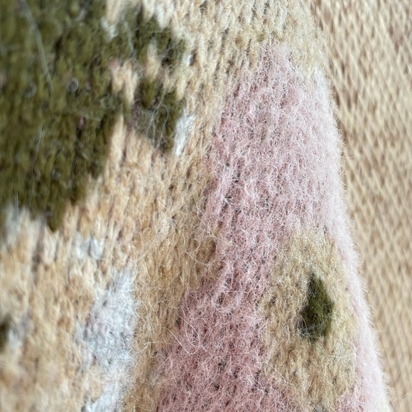 Oversized Zara Knit Sweater - Size L - Heavy Sweater - Warm - Pretty - Picture 6 of 8